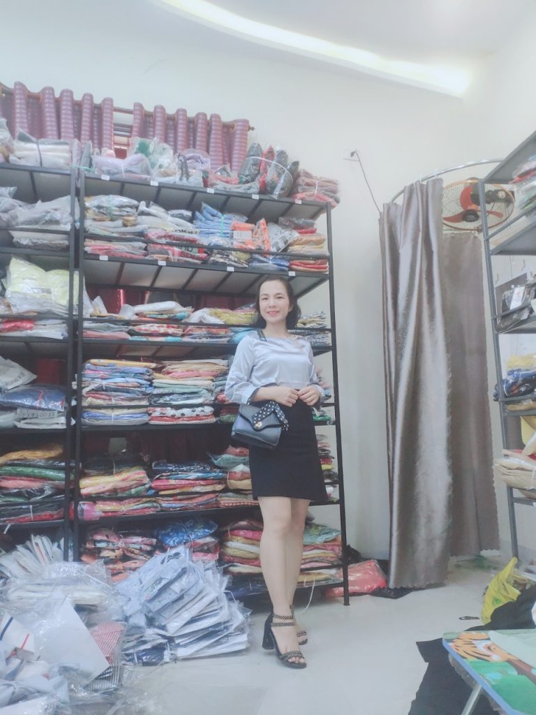 Chân váy ôm công sở xếp ly - Ảnh 6