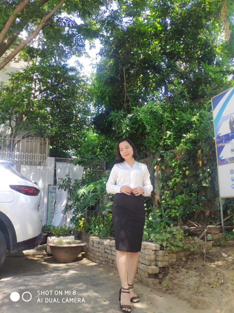 Chân Váy Ôm Trơn - Ảnh 3