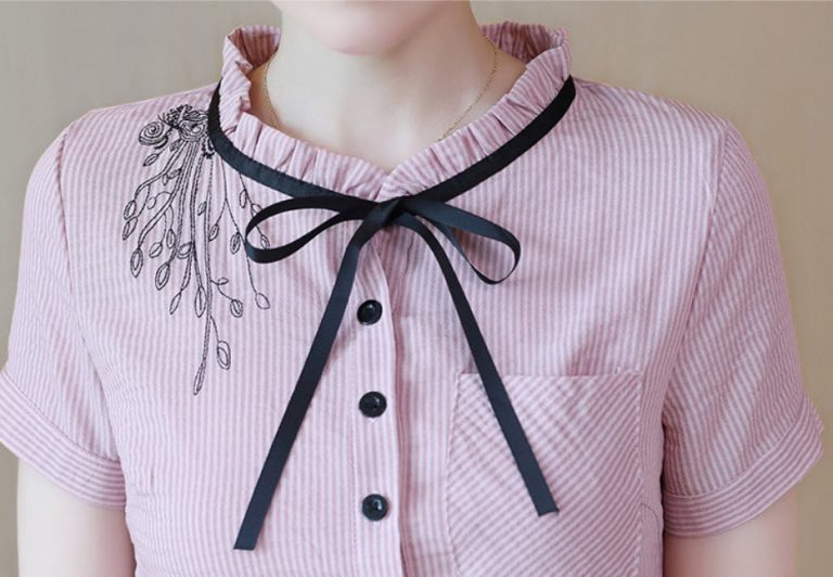 Áo sơ mi sọc họa tiết thêu hoa phối nơ - Ảnh 20
