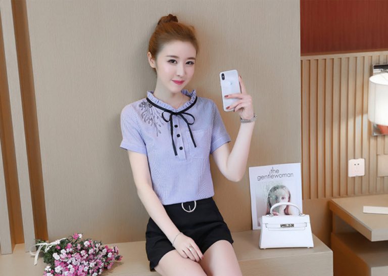 Áo sơ mi sọc họa tiết thêu hoa phối nơ - Ảnh 5