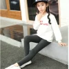 Quan legging be gai phoi vien