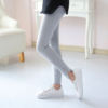 Quan legging be gai xe ong