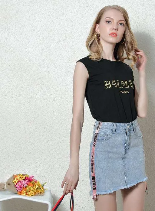 phối áo tank top với chân váy