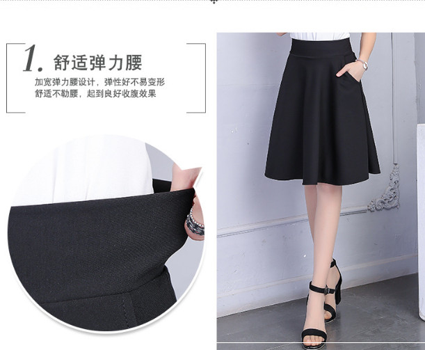 chân váy đen kết hợp giày sandal