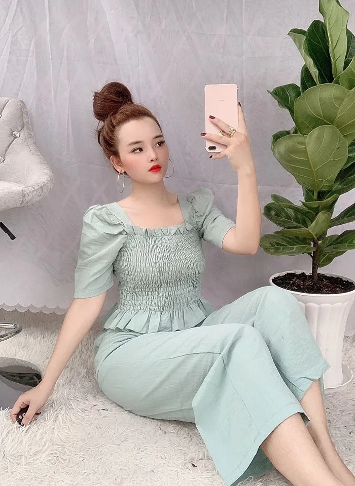 mẫu đồ bộ ống rộng áo nhún