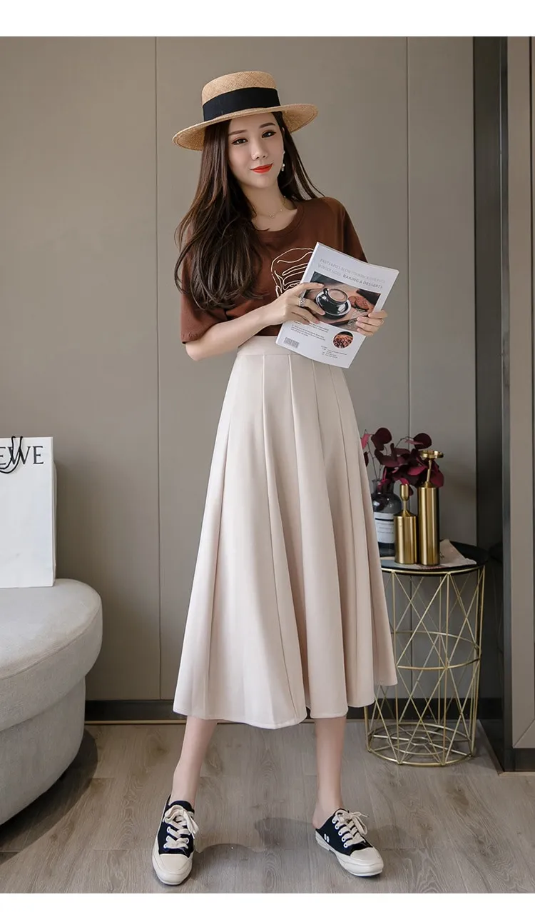 chân váy trắng mặc với áo thun