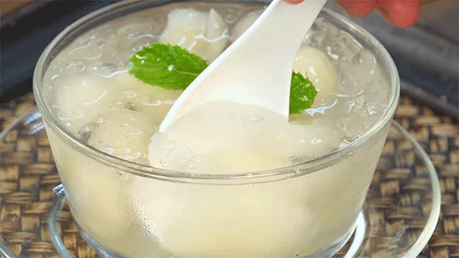 ba-bau-co-nen-an-chom-chom-cach-an bà bầu có nên ăn chôm chôm và ăn chôm có tốt cho thai nhi không