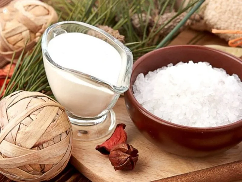 cách tẩy da chết toàn thân tại nhà bằng muối biển