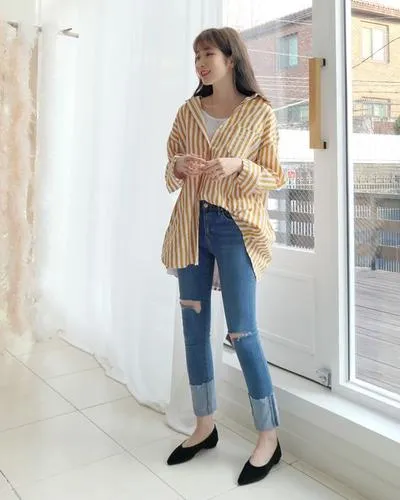 cach20phoi20ao20so20mi20voi20quan20jean20nu20kieu20so20vin20mot20nua202 cách phối áo sơ mi với quần jean nữ sơ vin một nửa