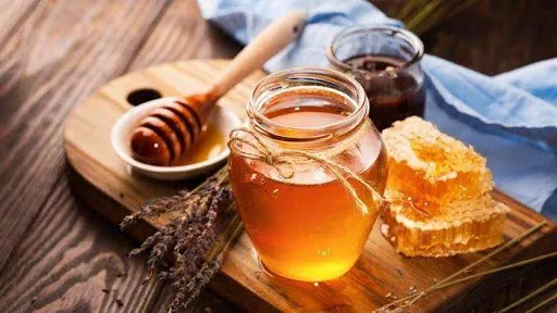 cách trị mụn nhanh nhất trong 1 ngày với mật ong