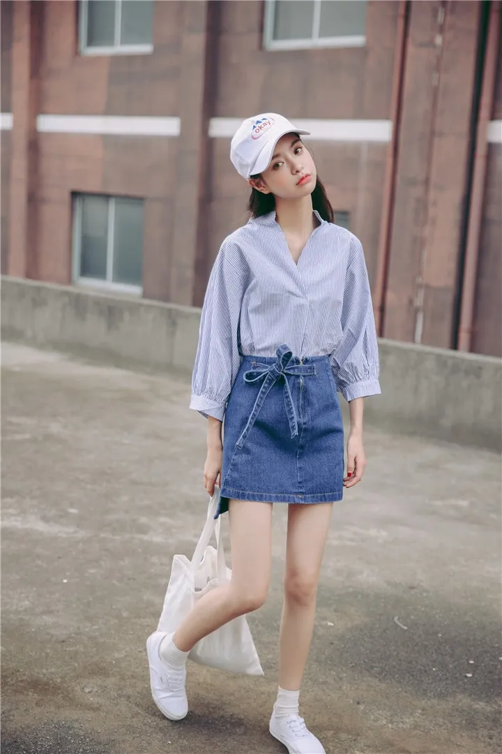 Chân váy jean mặc với áo gì