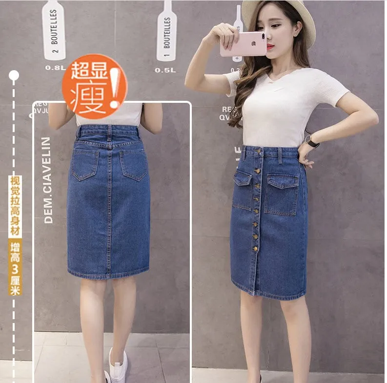 chân váy jean kết hợp với áo thun