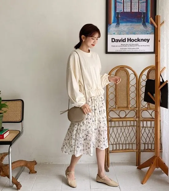 cách kết hợp với áo sweater là gì
