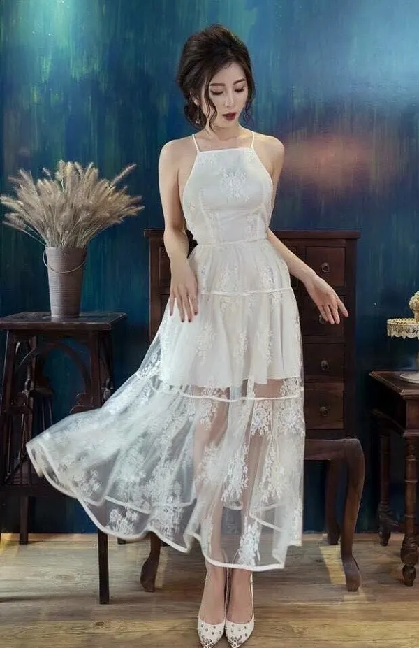 đầm dự tiệc cổ yếm