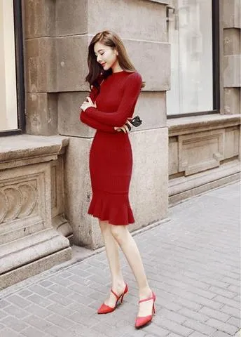 đầm ôm và giày
