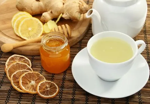 giải rượu tại nhà bằng mật ong gừng và chanh