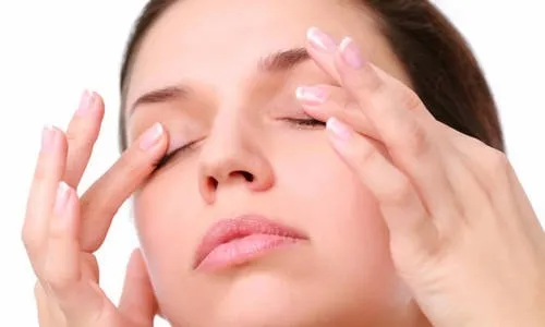 massage cho mắt