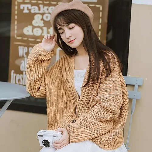 phối đồ với áo cardigan
