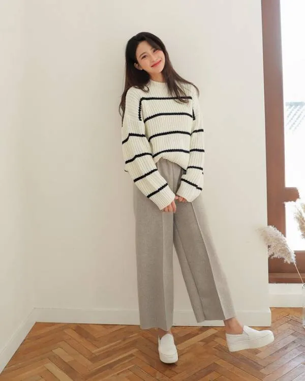 quần vải ống rộng với áo sweater là gì
