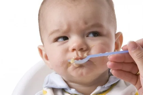 trẻ ăn dặm như thế nào là tốt và cần lưu ý những gì