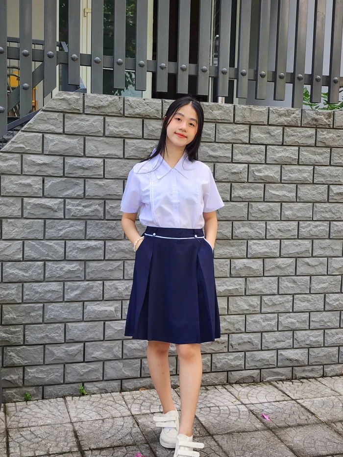 Đồng phục học sinh bé gái tiểu học – 4 mẫu Áo sơ mi cao cấp cấp 1 xinh xăn