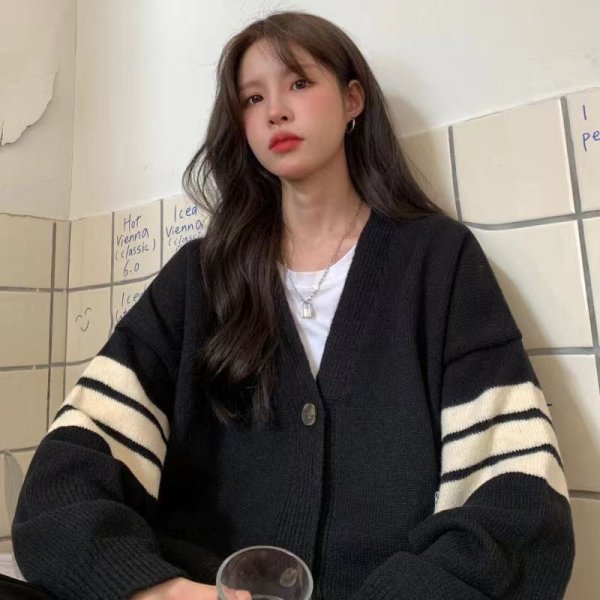 Áo Khoác len cardigan phối 3 viền trắng ở tay - Ảnh 4