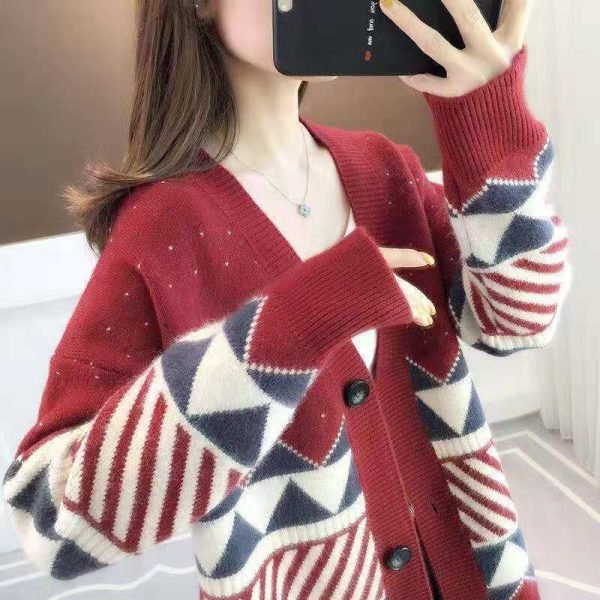 Áo Khoác len dáng dài họa tiết tam giác - Ảnh 3