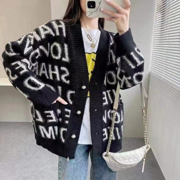 Áo Khoác len chữ trắng đen - Ảnh 11